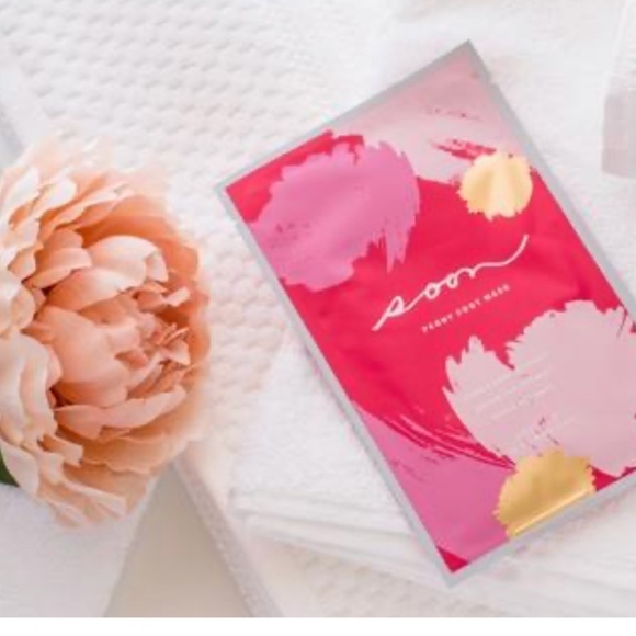 🌺Host Pick!!🌺 Soon - Peony Foot Mask - Picture 2 of 9